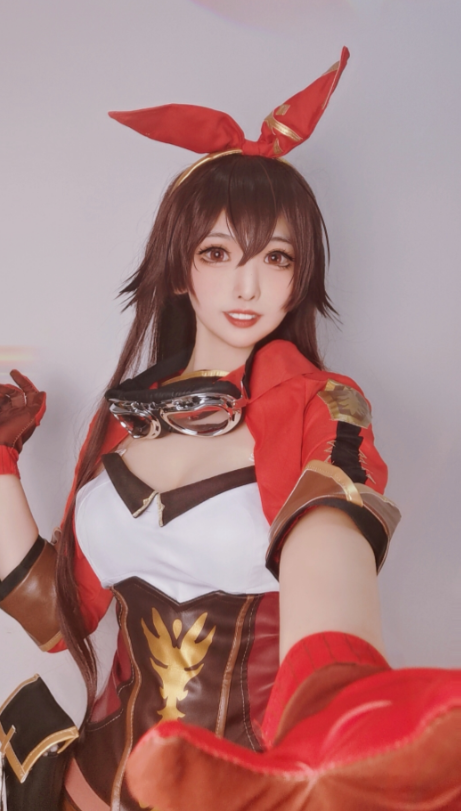 原神安柏cos美丽大方