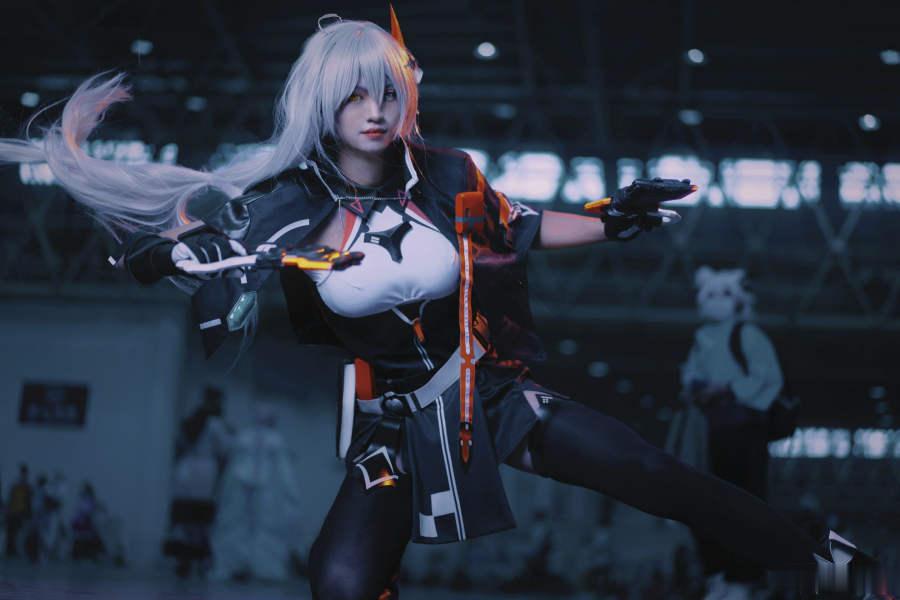 琪亚娜天穹游侠cos