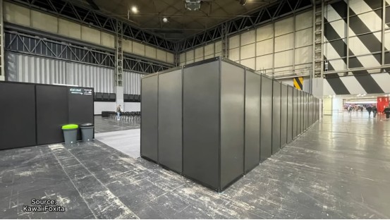 英国上演“史上最凉游戏展”：万人场馆“空空如也”，大佬对着空座椅吹牛