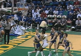 【球星揭晓】“雨人”肖恩·坎普——曾与“神”比肩的超音速传奇！