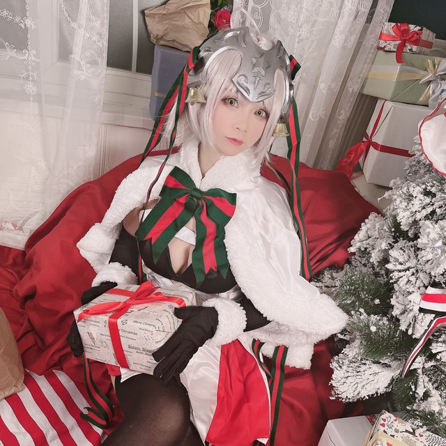 圣诞Ver幼贞 - 迷殇