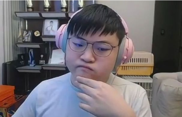 LOL：Uzi将在德杯掌控雷电，训练赛效果很好，Doinb泪洒直播间