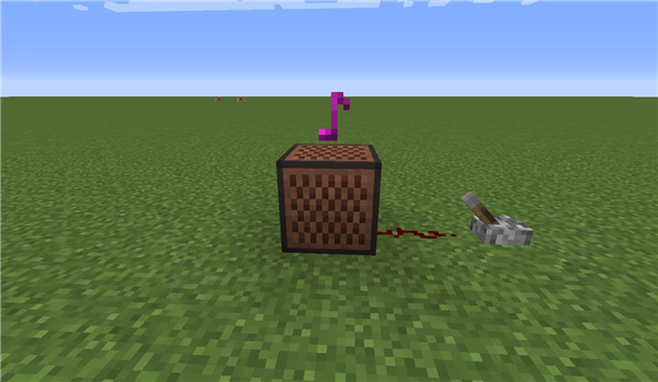 音符盒可以被红石所激活,同时发出声响,并显示一个音符跳出,冒险家们