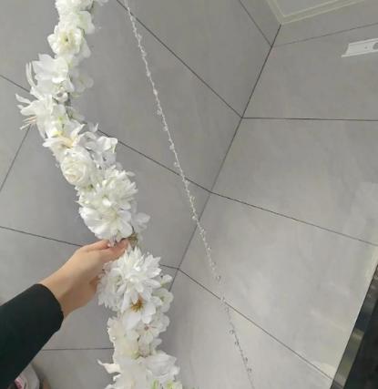 手搓花弓箭转场爆火 看完忍不住循环十遍