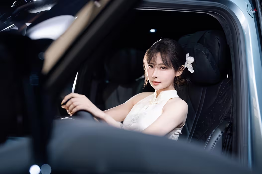 仰望U7，初次见面