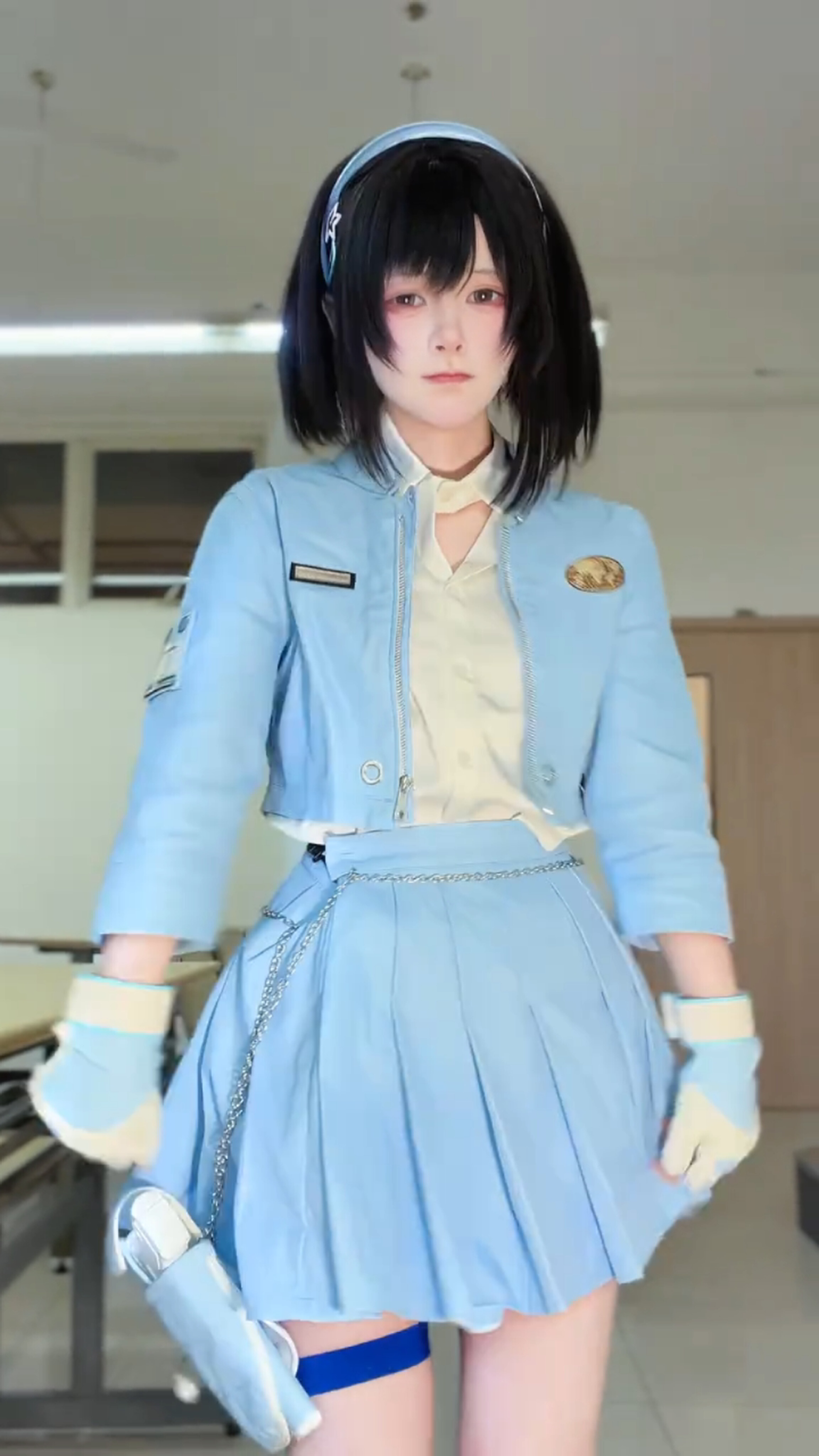 COS 米卡学妹