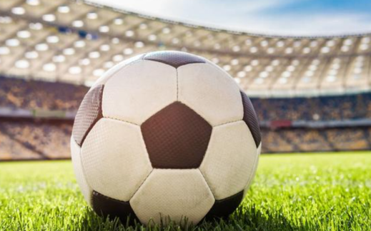 曼联绝杀燃爆全场，这游戏藏"激情战役"