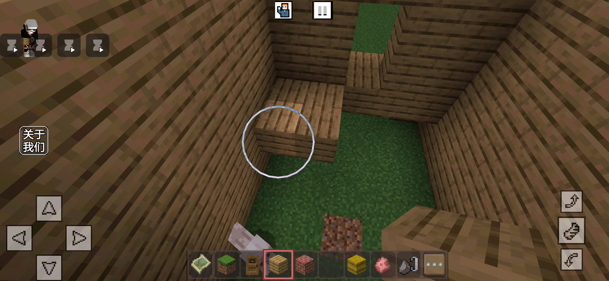 把一只狼放在下面,路过的时候就会有狼叫。COS三只小猪。