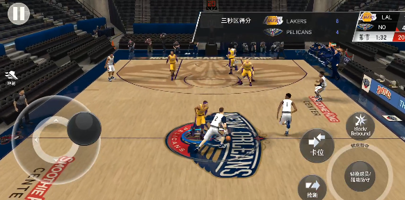 美职篮2K20：使用迷踪步动作实现跨步上篮即可拿下得分
