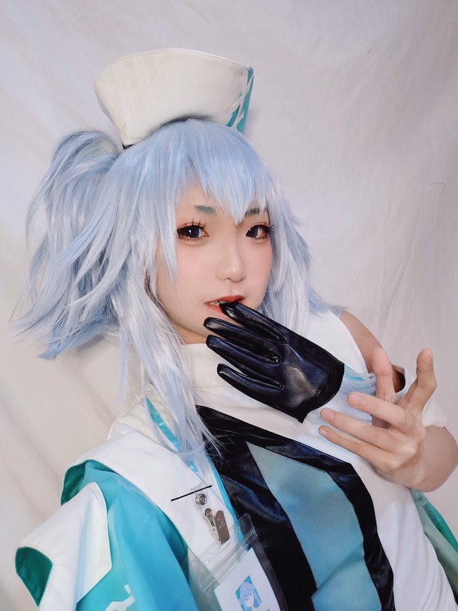 护士 - 绿茄子nasubi