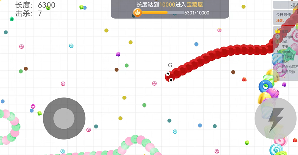 贪吃蛇大作战：如何墙边捡漏生存？