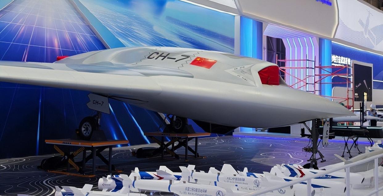 庆祝“彩虹7”无人机成功首飞，晒图评论赢同款礼包