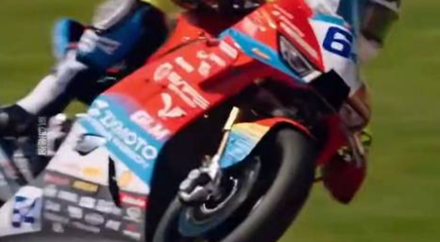 斩获机车赛事两连冠 创造属于我们的新历史