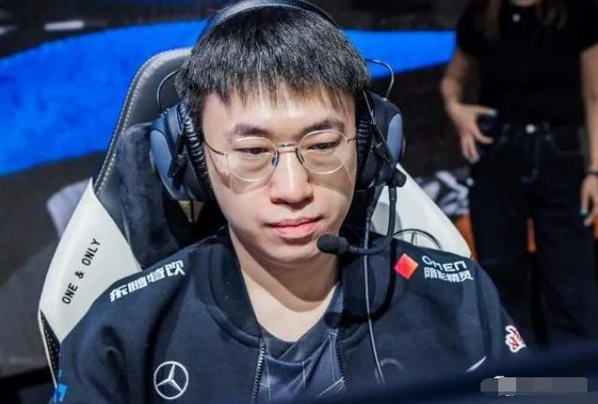 国外网友点评RNG，一场就看出问题所在