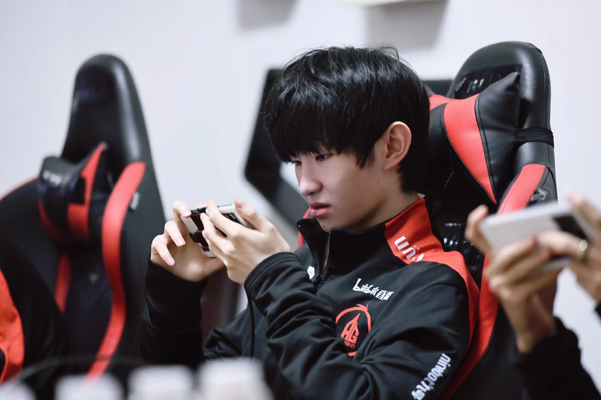 把ag一诺放到狼队estar依旧是kpl顶级射手有些话难听但真实