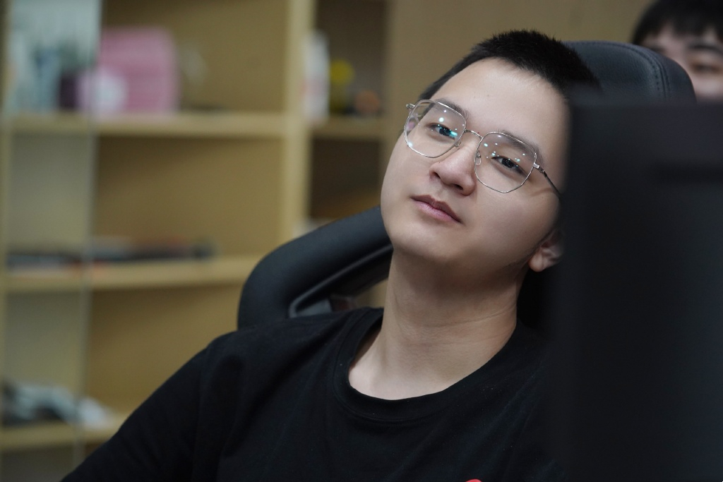 萧玦透露湘军转回打野,大概率被放弃,dyg有意争取老林-小米游戏中心