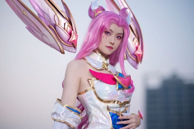 《英雄联盟》星之守护者卡莎是白雪公主？那我选阿卡丽