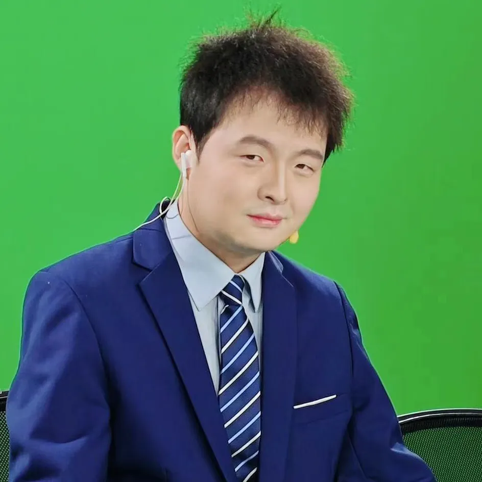 深夜扭蛋惊喜来袭，幸运大奖花落谁家？