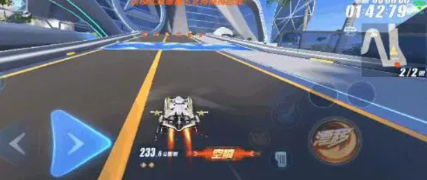 QQ飞车手游：飞碟干扰器使用要细心，得注意时机