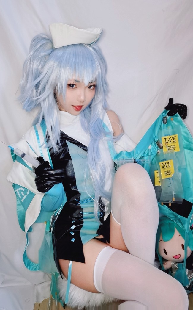 护士 - 绿茄子nasubi