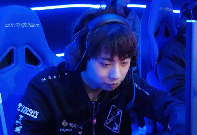 S11稳了？LPL天才选手才到欧洲1天，就在欧服打上了大师