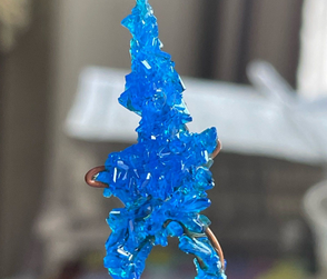 手搓晶体到策略狂欢，这游戏藏着多少宝藏