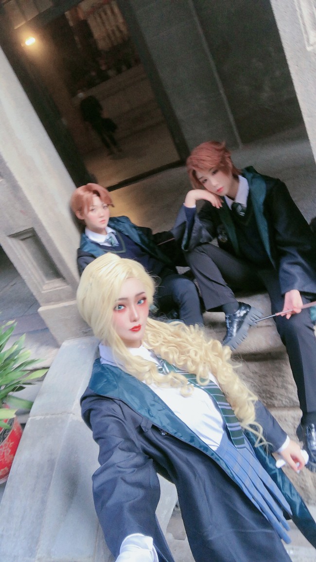 卡珊德拉·沃雷 弗雷兄弟 - REA_