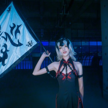 黑贞旗袍 - 怜小舟·