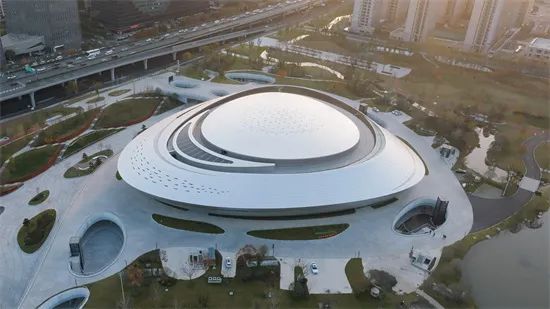 六强选手陆续抵达，巅峰赛S4决赛舞美震撼曝光！