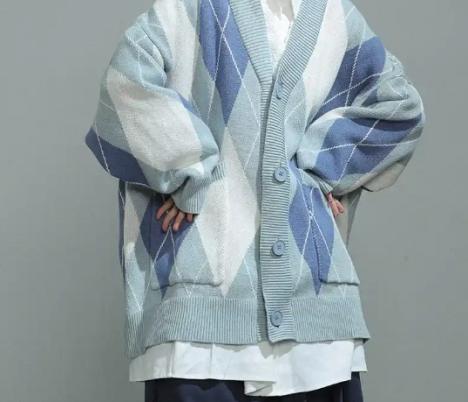 开春一件开衫搞定全场景春日穿搭