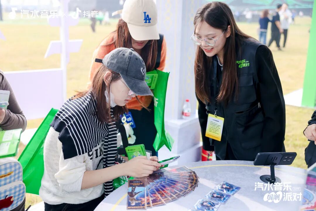 魂师集结！《斗罗大陆：猎魂世界》汽水音乐节苏州国潮场精彩回顾