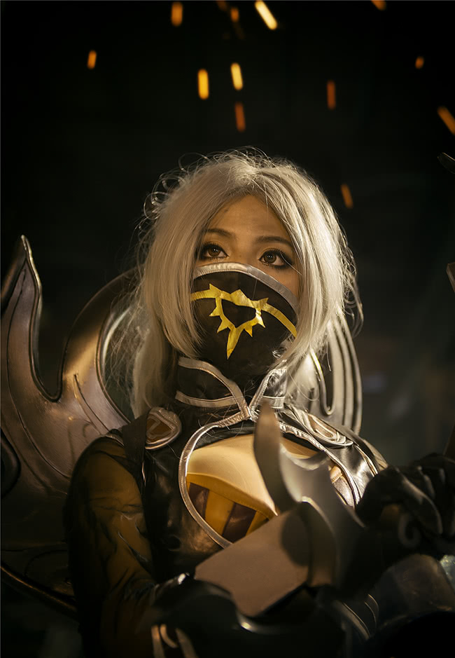 超帅气御姐艾瑞莉娅cos