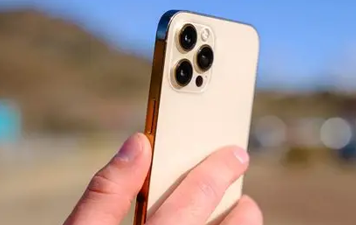 iPhone 17升级主打流畅？这游戏把省心刻进DNA