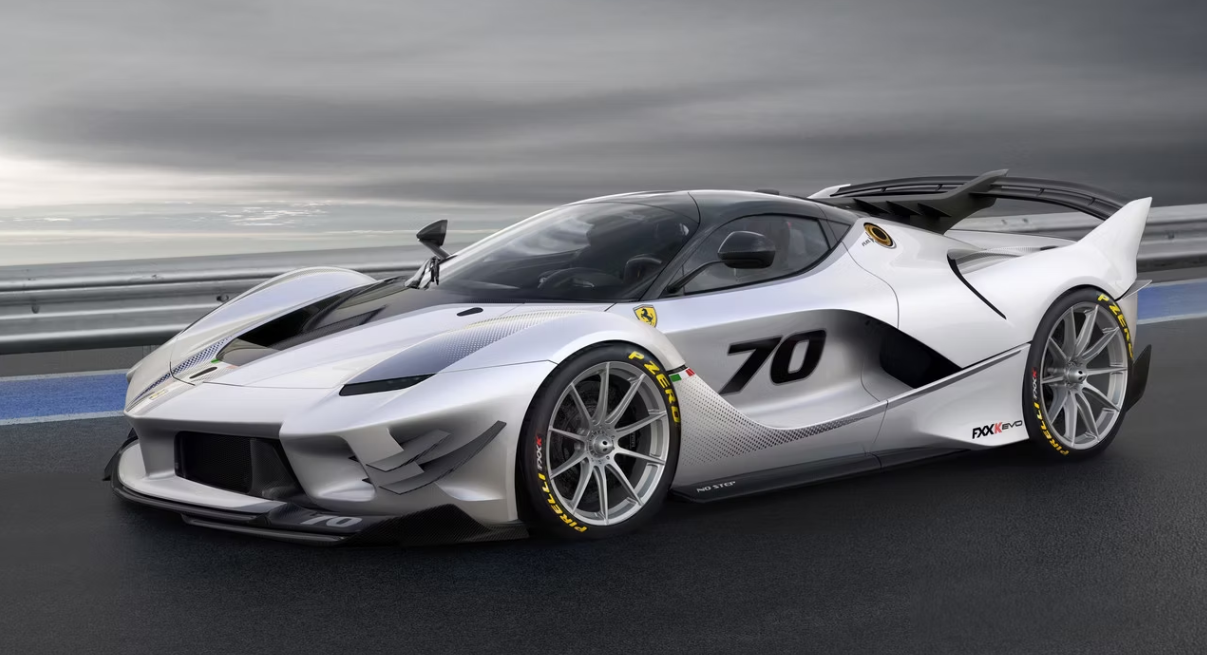 破风驭电，集结迎春！全新双组别马年限定殿堂赛车法拉利 FXX-K EVO“马”上登场！