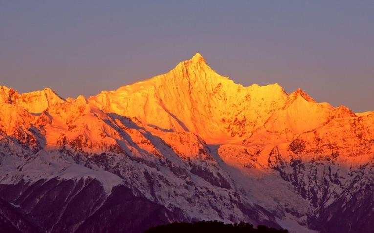 日照金山刷屏朋友圈 这款游戏藏着策略奇观