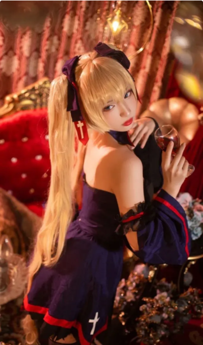cos：碧蓝航线苏塞克斯cos正片