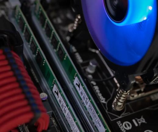 内存条价格大跳水 现在装机捡漏合适吗