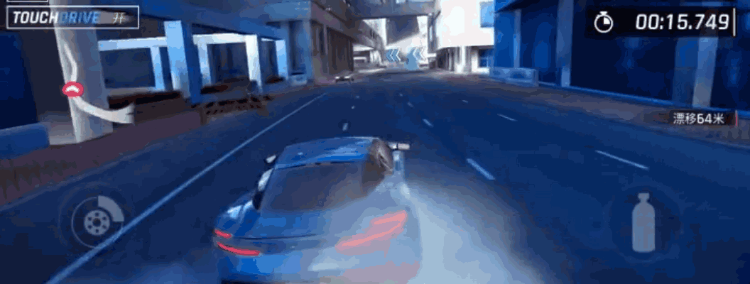 《狂野飙车 9：竞速传奇》和好友比速度，解锁极品车！