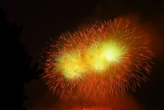 橘子味烟花爆火 这游戏让策略体验五感全开