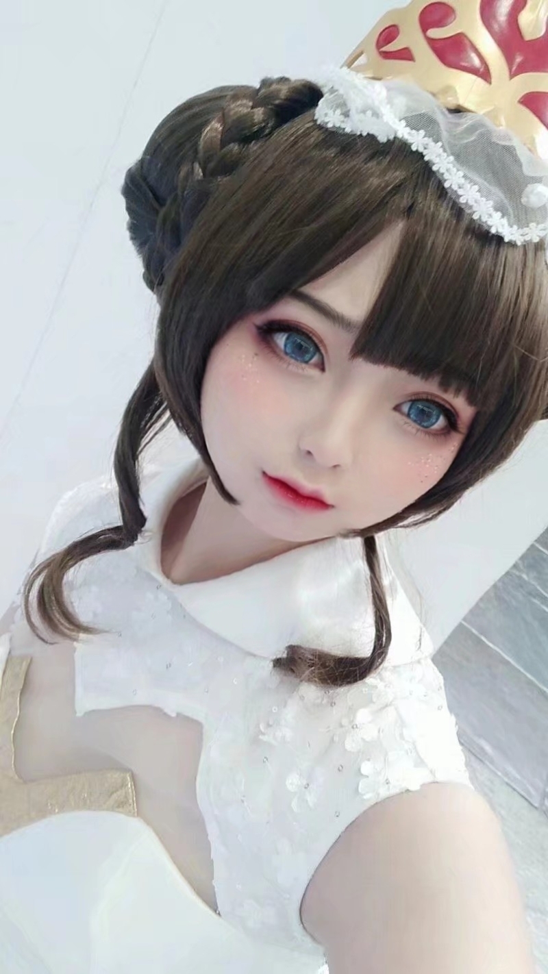 cos小乔纯白花嫁