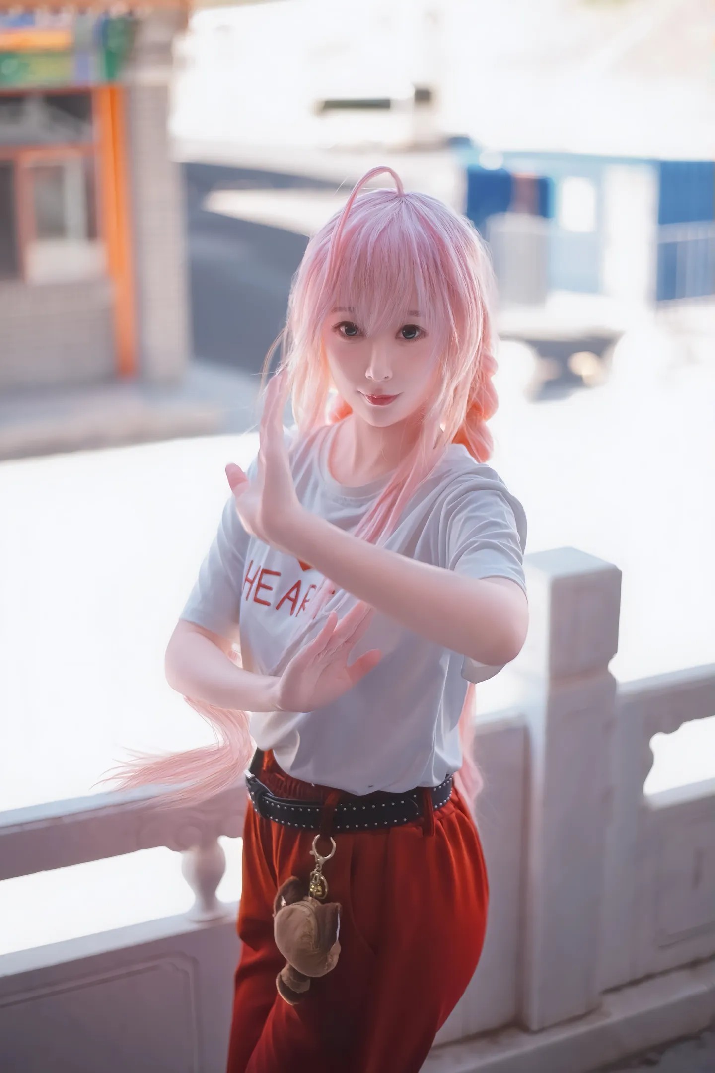 陆玲珑的靠山就是陆玲珑。