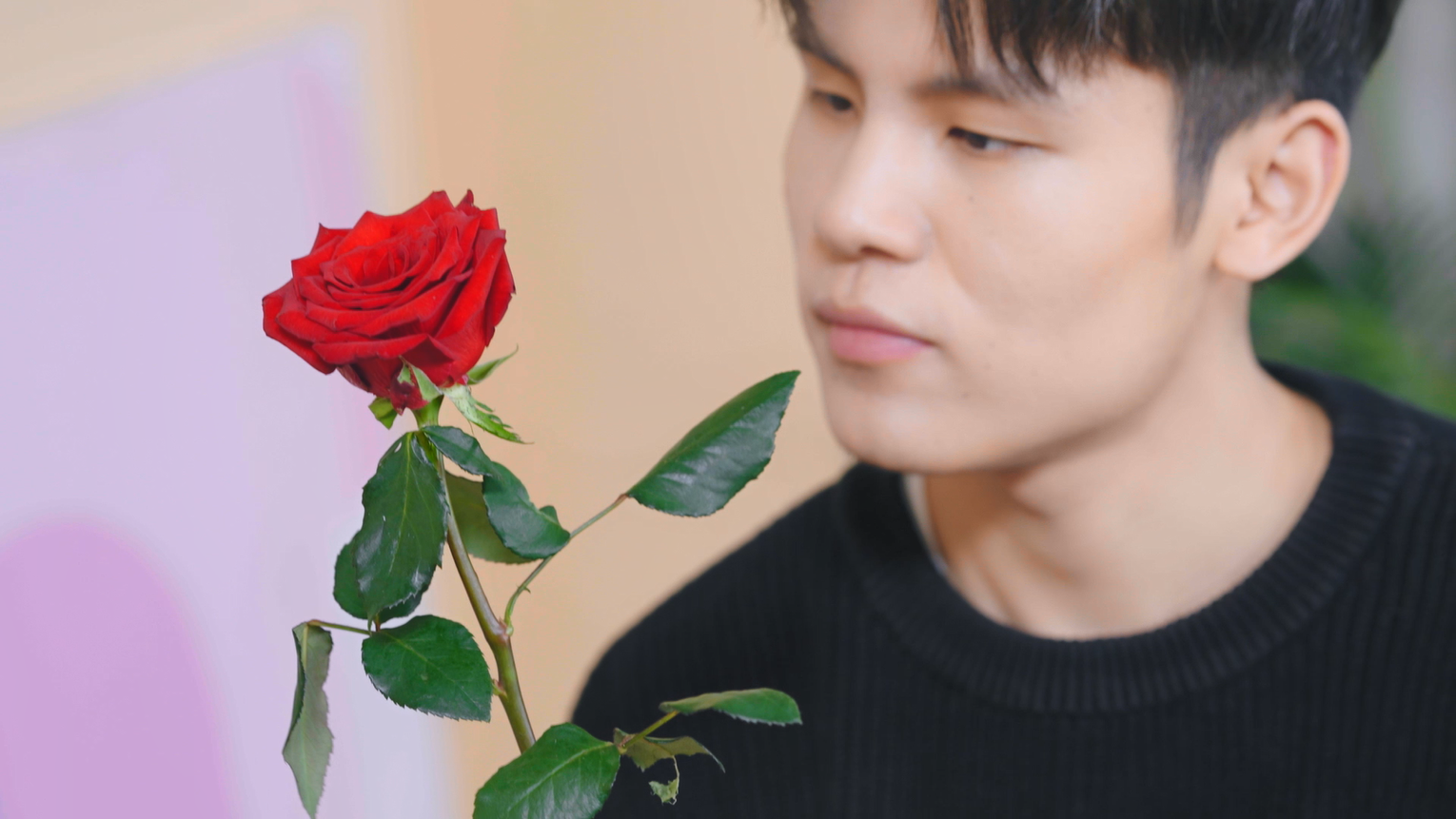 “明星店长”何广智入驻家有小店，来听听他的小店经营心得吧~