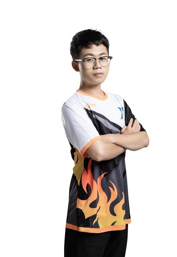 cfml丨新注册选手首次专访 新鲜血液与无限未来