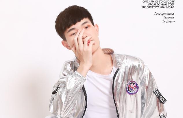 不求人和欧阳娜娜,难言和洛洛,但都没鲨鱼哟和他的牌面大