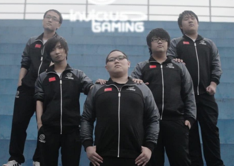 作为前kpl职业战队ig的选手,pdd退役后并没有淡出大家的视野,凭借超高