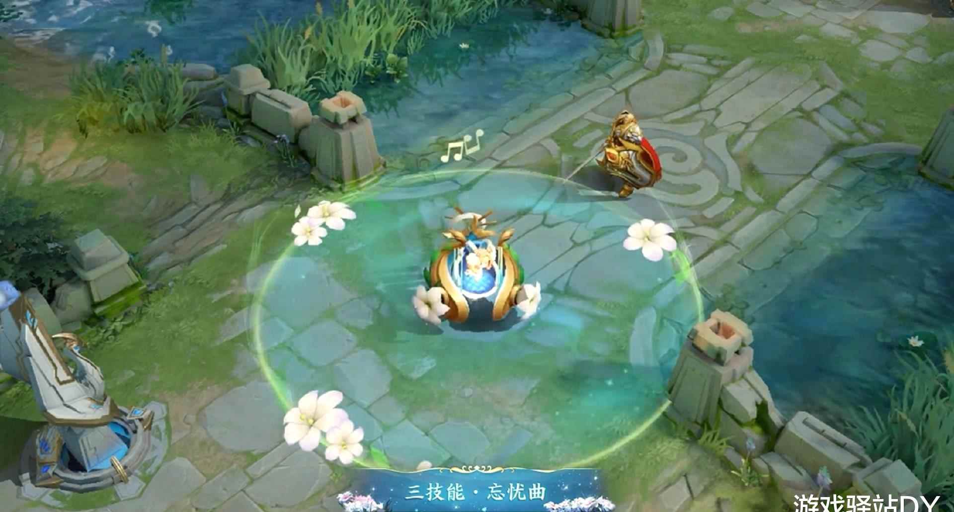 而特效方面,繁星吟游1技能释放后加入了蓝色银河的特效;2技能弹弹弹则