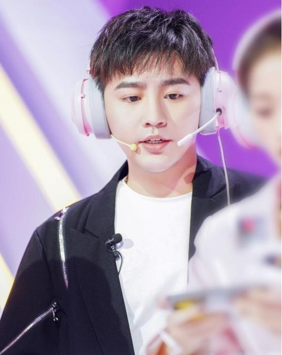 kpl阿泰对局中碰到嚣张导演自认为演技到位还求封他号