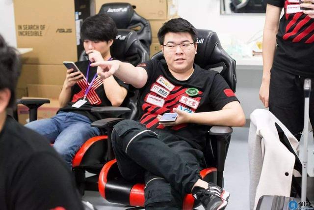 道理我都懂，可是为什么不 ban 铁男，韦神多次回应