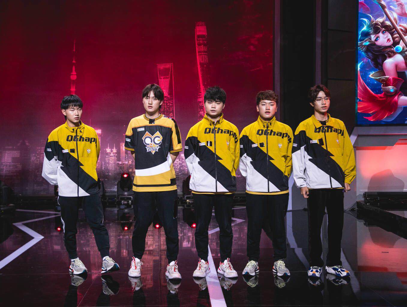 秋季赛马上就要开赛,各大俱乐部都为这代表着kpl最好荣耀的银龙杯做出